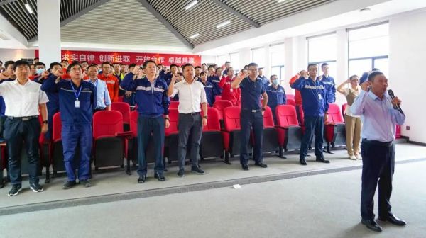 �������ʹ���-׷�󿵽�,����һ������