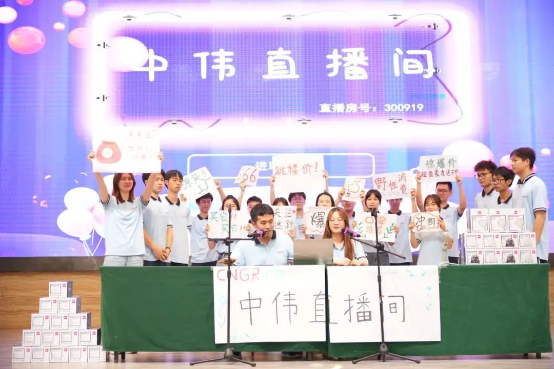 �������ʹ���-׷�󿵽�,����һ������