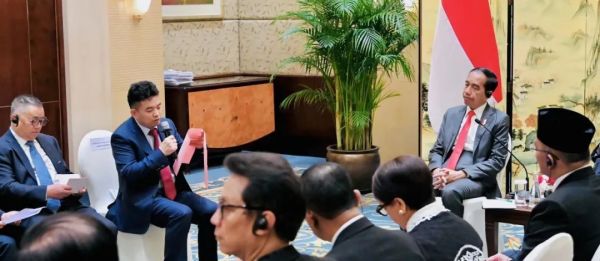 �������ʹ���-׷�󿵽�,����һ������