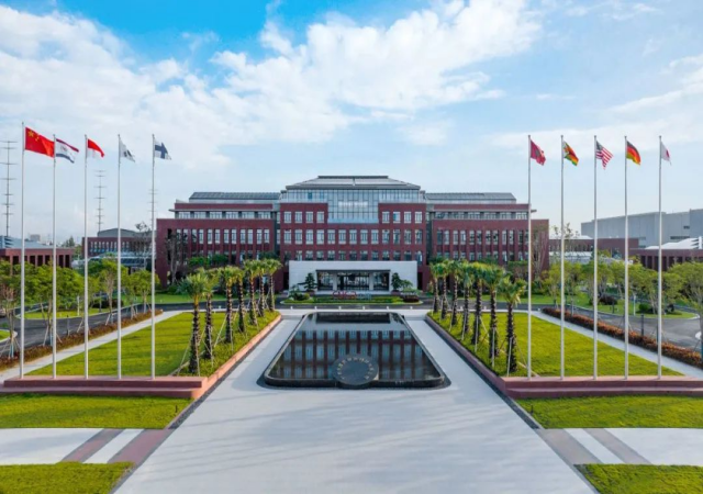 �������ʹ���-׷�󿵽�,����һ������