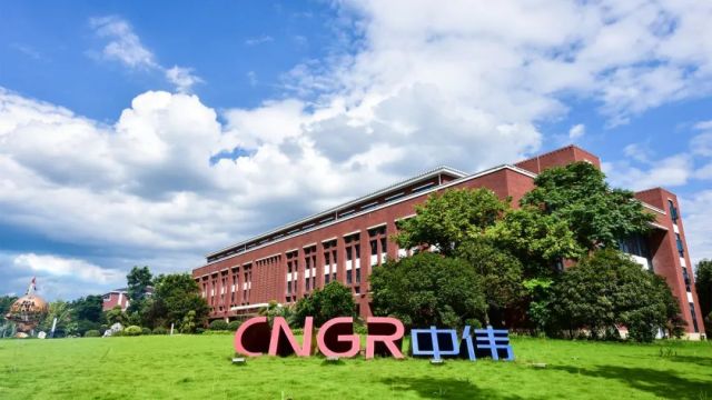 �������ʹ���-׷�󿵽�,����һ������