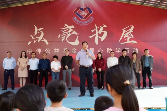 �������ʹ���-׷�󿵽�,����һ������