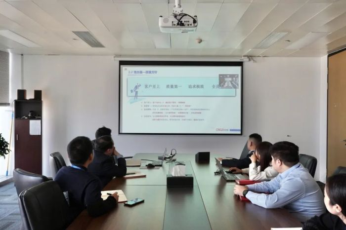 �������ʹ���-׷�󿵽�,����һ������