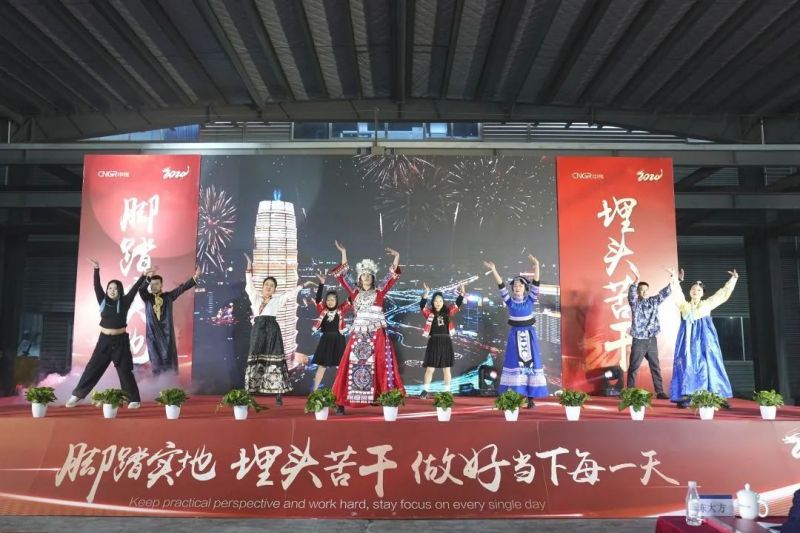 �������ʹ���-׷�󿵽�,����һ������