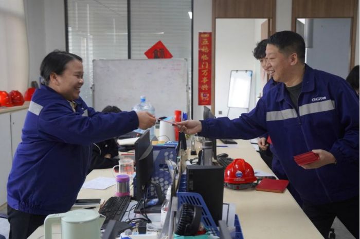 �������ʹ���-׷�󿵽�,����һ������