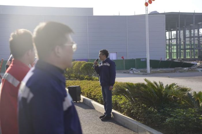 �������ʹ���-׷�󿵽�,����һ������