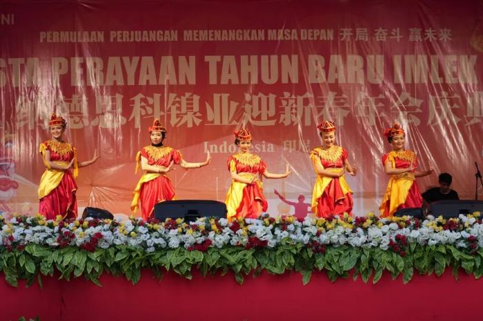 �������ʹ���-׷�󿵽�,����һ������