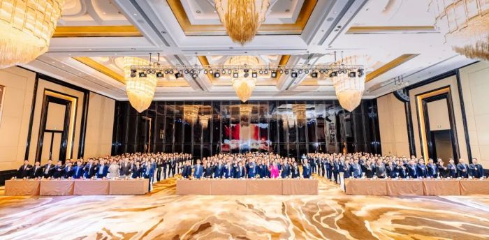 �������ʹ���-׷�󿵽�,����һ������