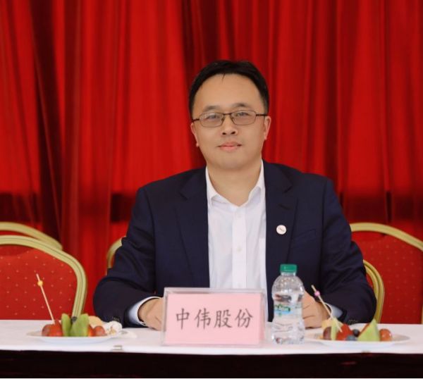 �������ʹ���-׷�󿵽�,����һ������