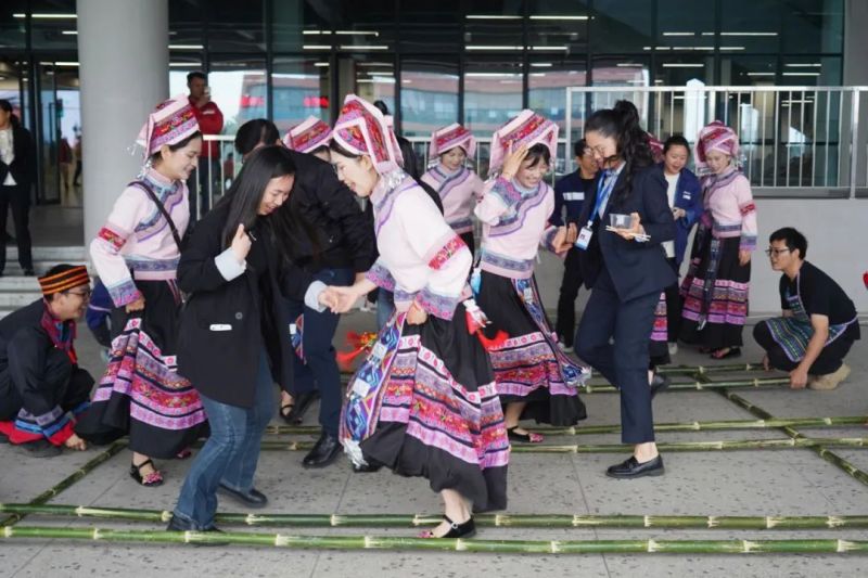 �������ʹ���-׷�󿵽�,����һ������