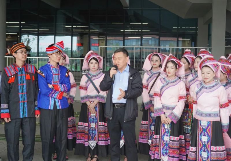 �������ʹ���-׷�󿵽�,����һ������