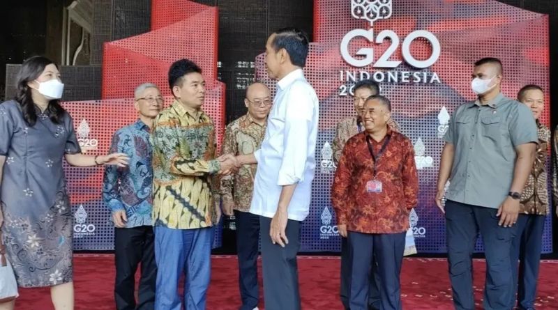 �������ʹ���-׷�󿵽�,����һ������