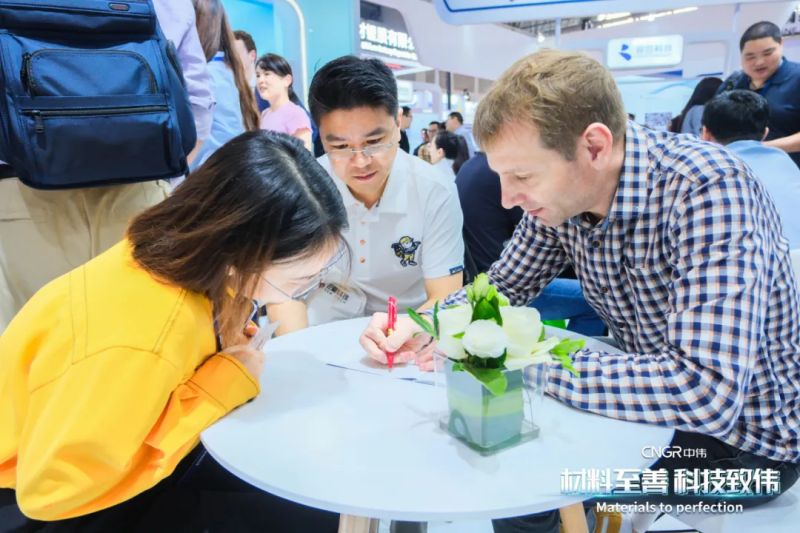 �������ʹ���-׷�󿵽�,����һ������