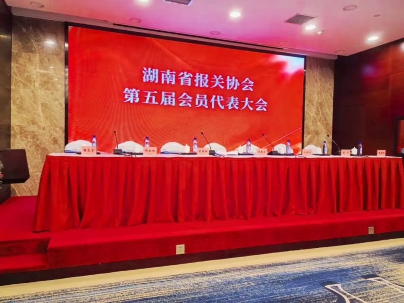 �������ʹ���-׷�󿵽�,����һ������