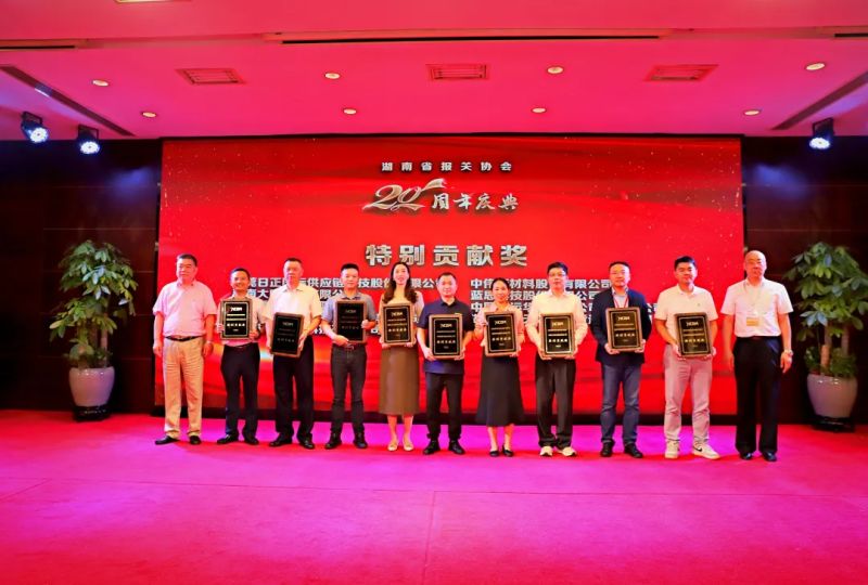 �������ʹ���-׷�󿵽�,����һ������