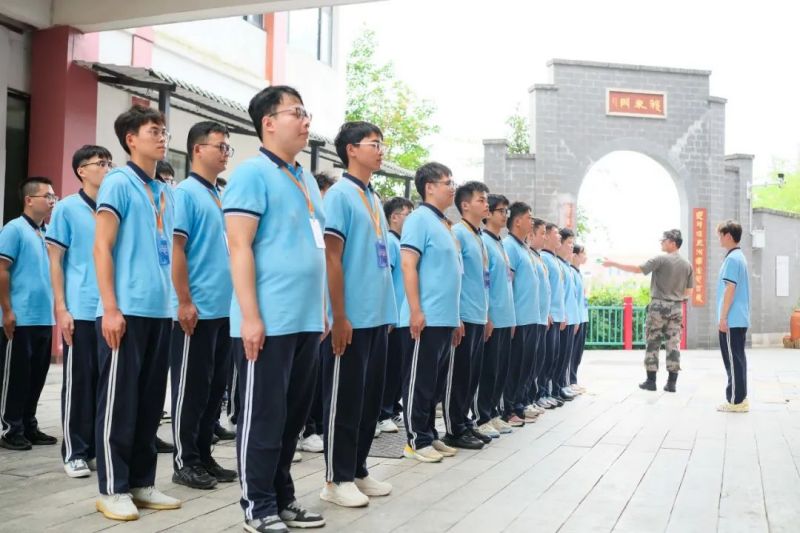 �������ʹ���-׷�󿵽�,����һ������