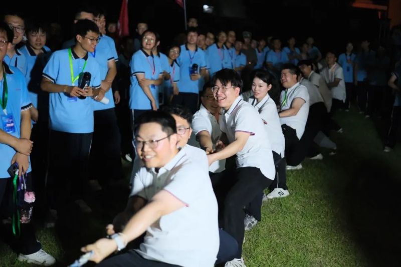 �������ʹ���-׷�󿵽�,����һ������