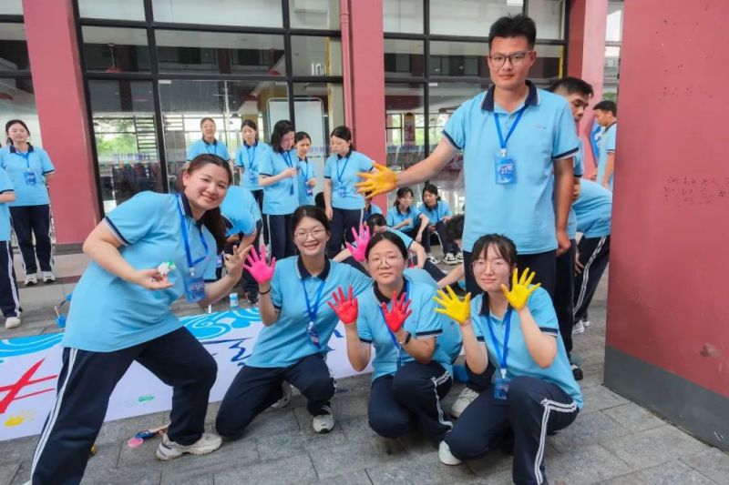 �������ʹ���-׷�󿵽�,����һ������