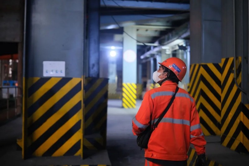 �������ʹ���-׷�󿵽�,����һ������