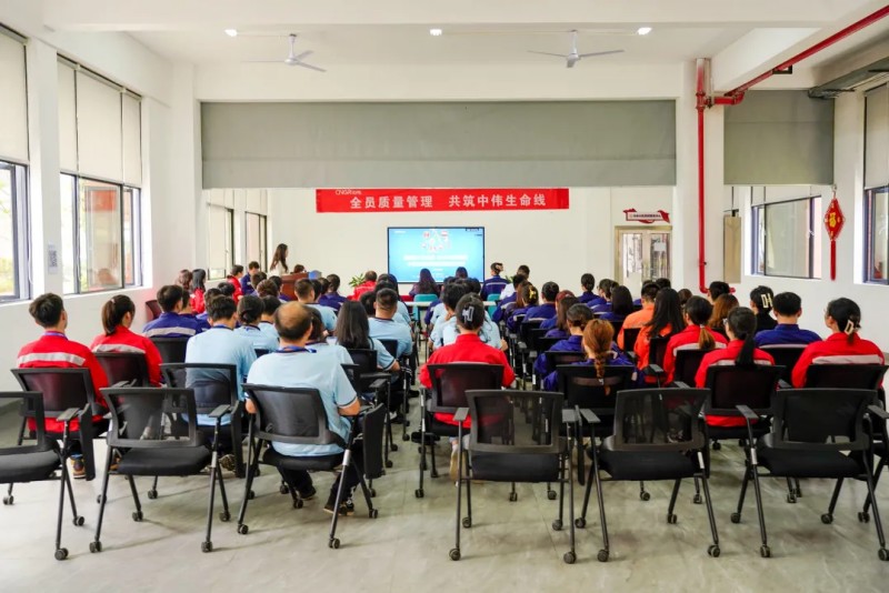 �������ʹ���-׷�󿵽�,����һ������