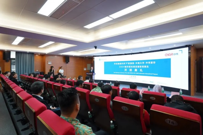 �������ʹ���-׷�󿵽�,����һ������