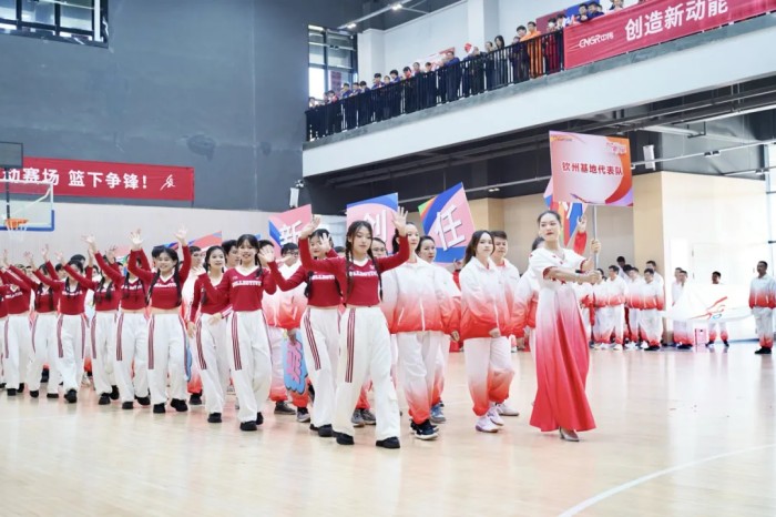 �������ʹ���-׷�󿵽�,����һ������