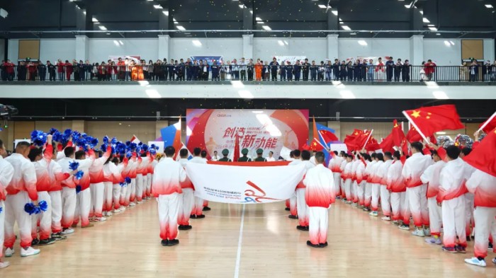 �������ʹ���-׷�󿵽�,����һ������