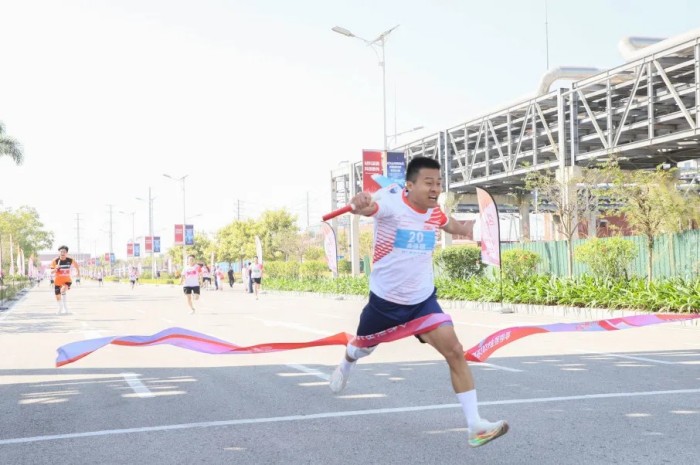 �������ʹ���-׷�󿵽�,����һ������