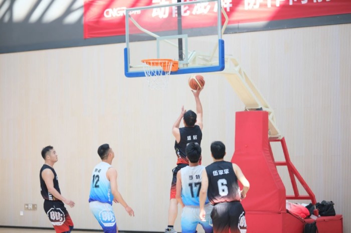 �������ʹ���-׷�󿵽�,����һ������