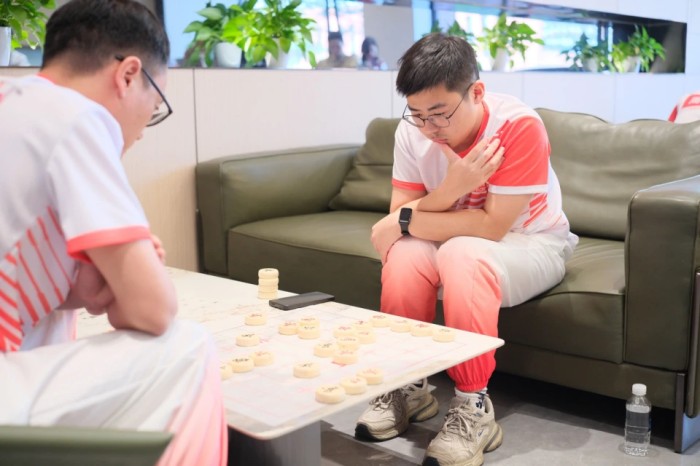 �������ʹ���-׷�󿵽�,����һ������