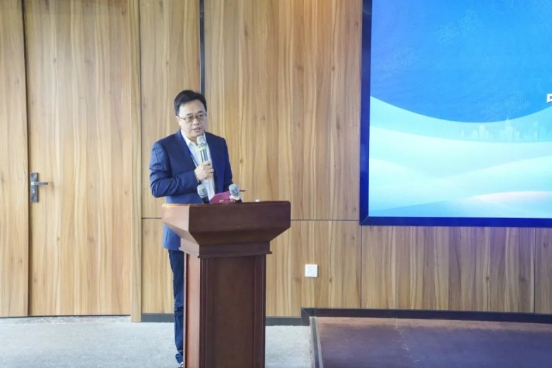 �������ʹ���-׷�󿵽�,����һ������