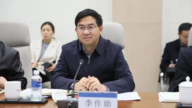 �������ʹ���-׷�󿵽�,����һ������