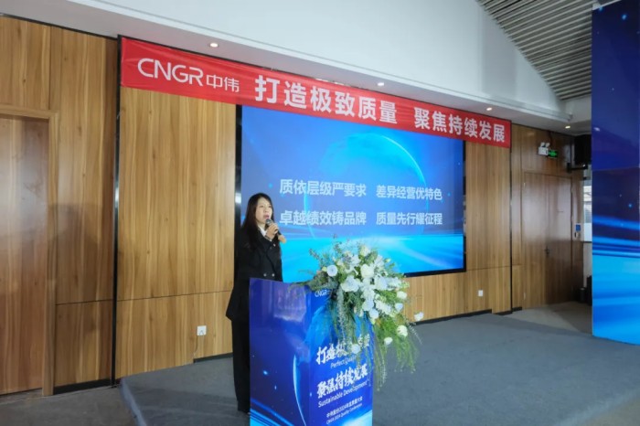 �������ʹ���-׷�󿵽�,����һ������