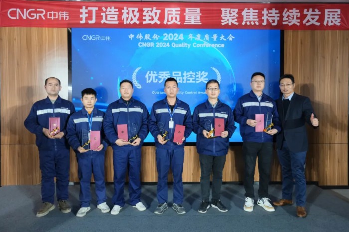 �������ʹ���-׷�󿵽�,����һ������