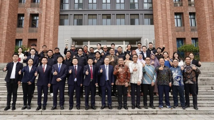 �������ʹ���-׷�󿵽�,����һ������