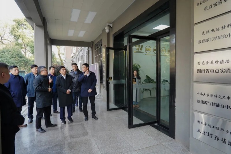 �������ʹ���-׷�󿵽�,����һ������