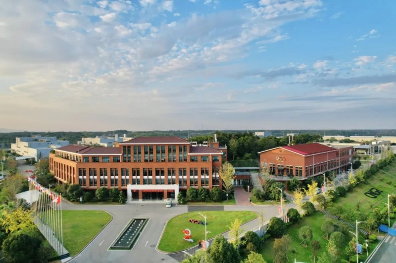 �������ʹ���-׷�󿵽�,����һ������