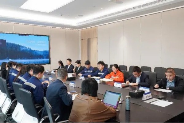 �������ʹ���-׷�󿵽�,����һ������