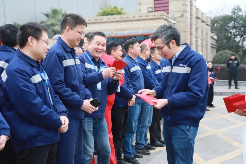 �������ʹ���-׷�󿵽�,����һ������