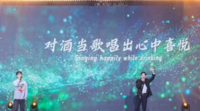 �������ʹ���-׷�󿵽�,����һ������