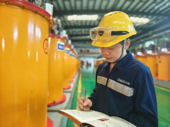 �������ʹ���-׷�󿵽�,����һ������