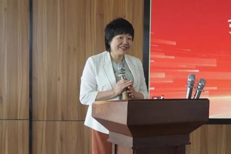 �������ʹ���-׷�󿵽�,����һ������