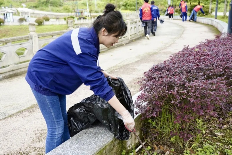 �������ʹ���-׷�󿵽�,����һ������