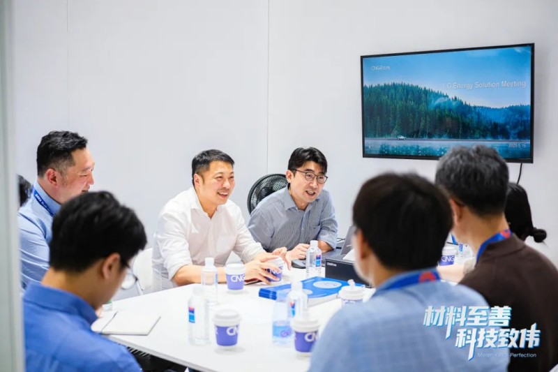 �������ʹ���-׷�󿵽�,����һ������