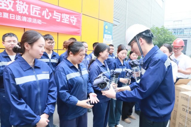 �������ʹ���-׷�󿵽�,����һ������