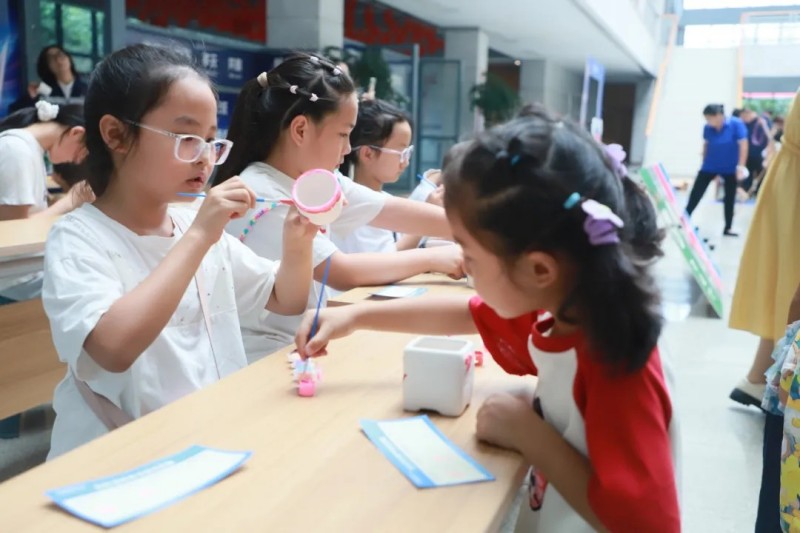 �������ʹ���-׷�󿵽�,����һ������