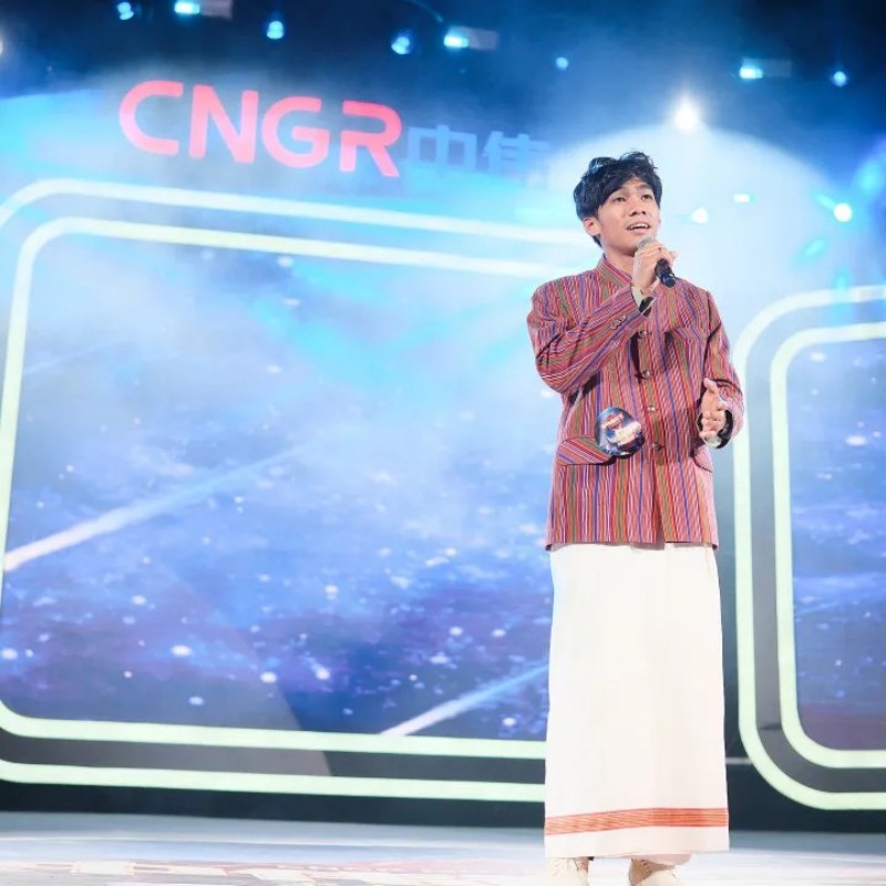 �������ʹ���-׷�󿵽�,����һ������