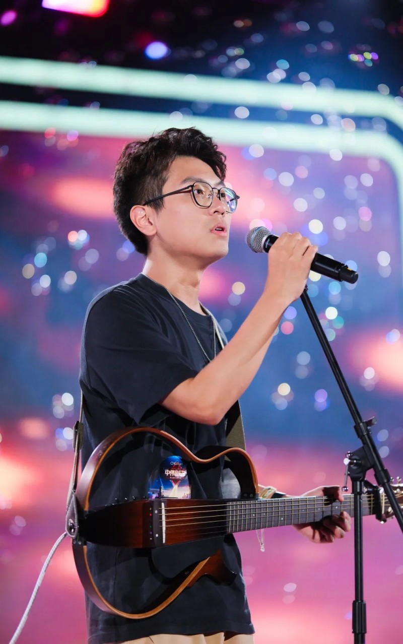 �������ʹ���-׷�󿵽�,����һ������