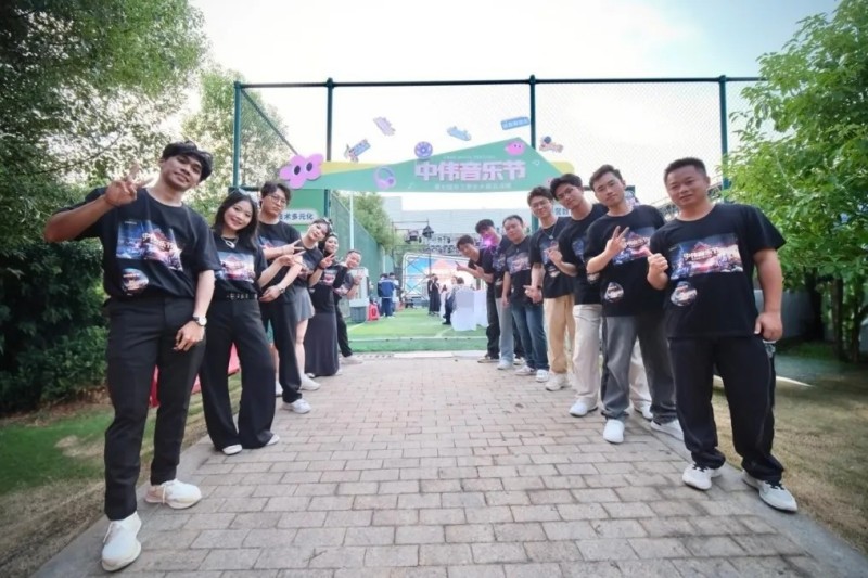 �������ʹ���-׷�󿵽�,����һ������