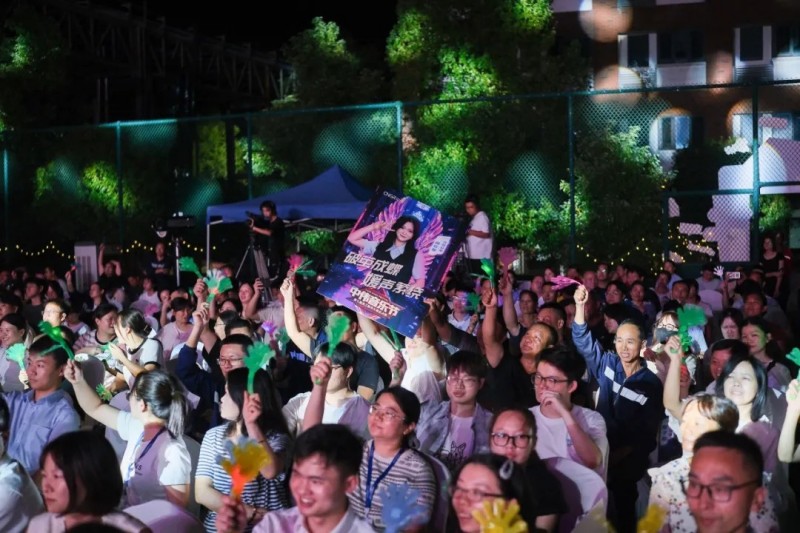 �������ʹ���-׷�󿵽�,����һ������